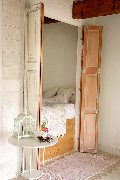 bedstee licht hout luiken kant romantisch bedstee licht hout luiken kant romantisch