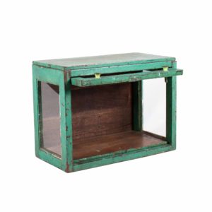 kastje-raw-materials