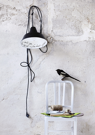 muur beton stoel vogel muur beton stoel vogel