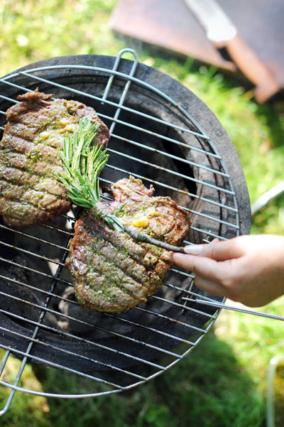 rib-eye-rozemarijn-barbecue rib-eye-rozemarijn-barbecue