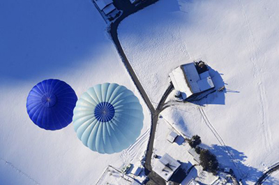 sneeuw berg luchtballon sneeuw berg luchtballon