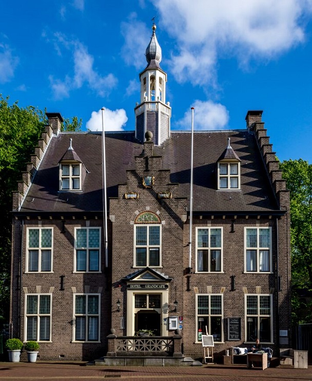 ouderaadhuis2