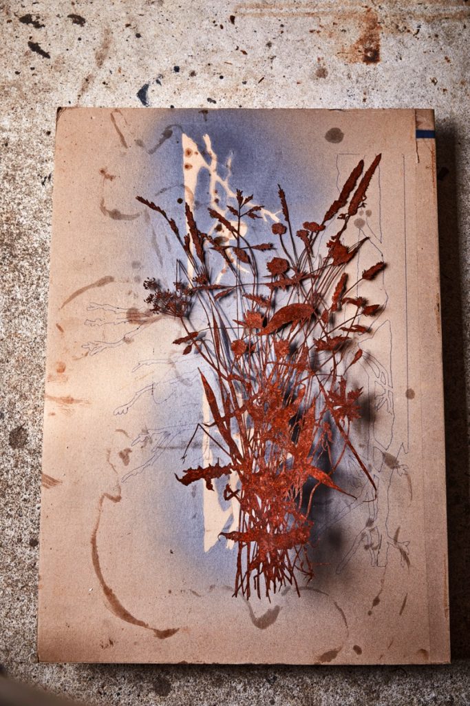 boeket silhouet uit metaal